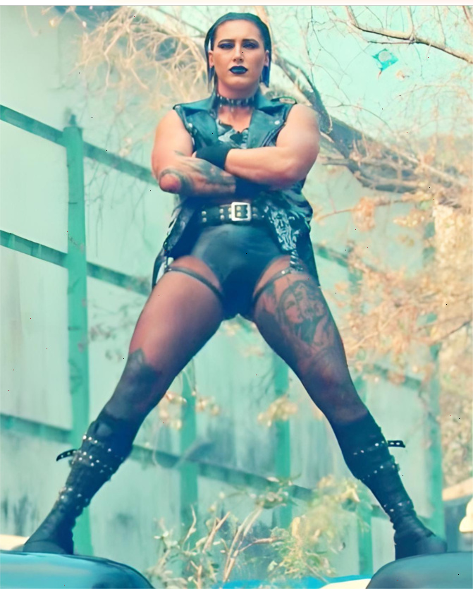 Rhea Ripley in pantyhose