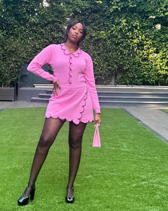 Jessica Renee Williams in pantyhose